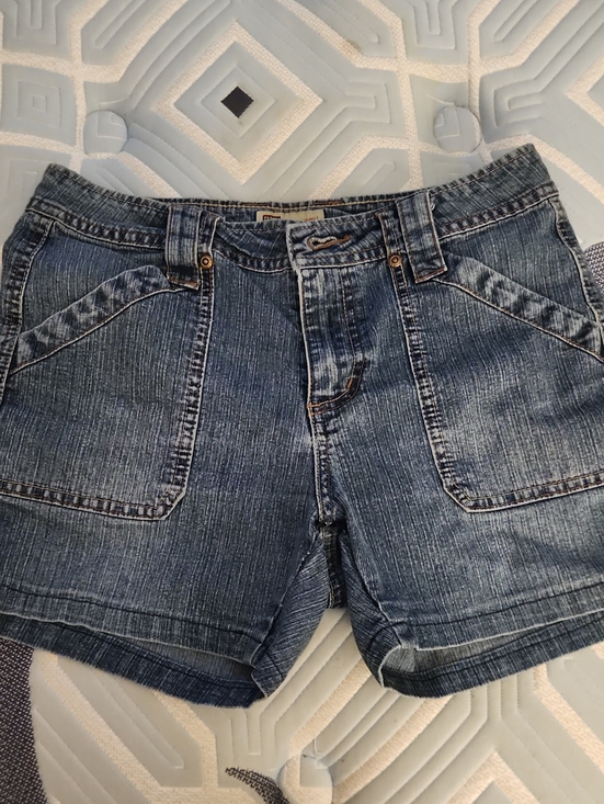 Faded Glory Pants - Faded Glory Denim Stretch Shorts in Washed Blue with Contrast Stitching